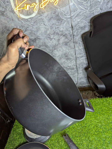 Nonstick Casserole Pots & Loose Kitchen Items – Minor Cosmetic Fault