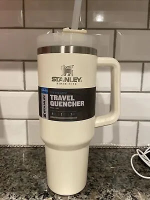 Stanley Style Tumbler With Handle & Straw